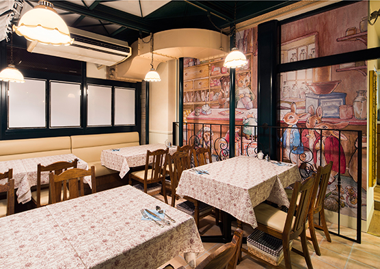 PETERRABBIT-Garden-Cafe_jiyugaoka3.jpg